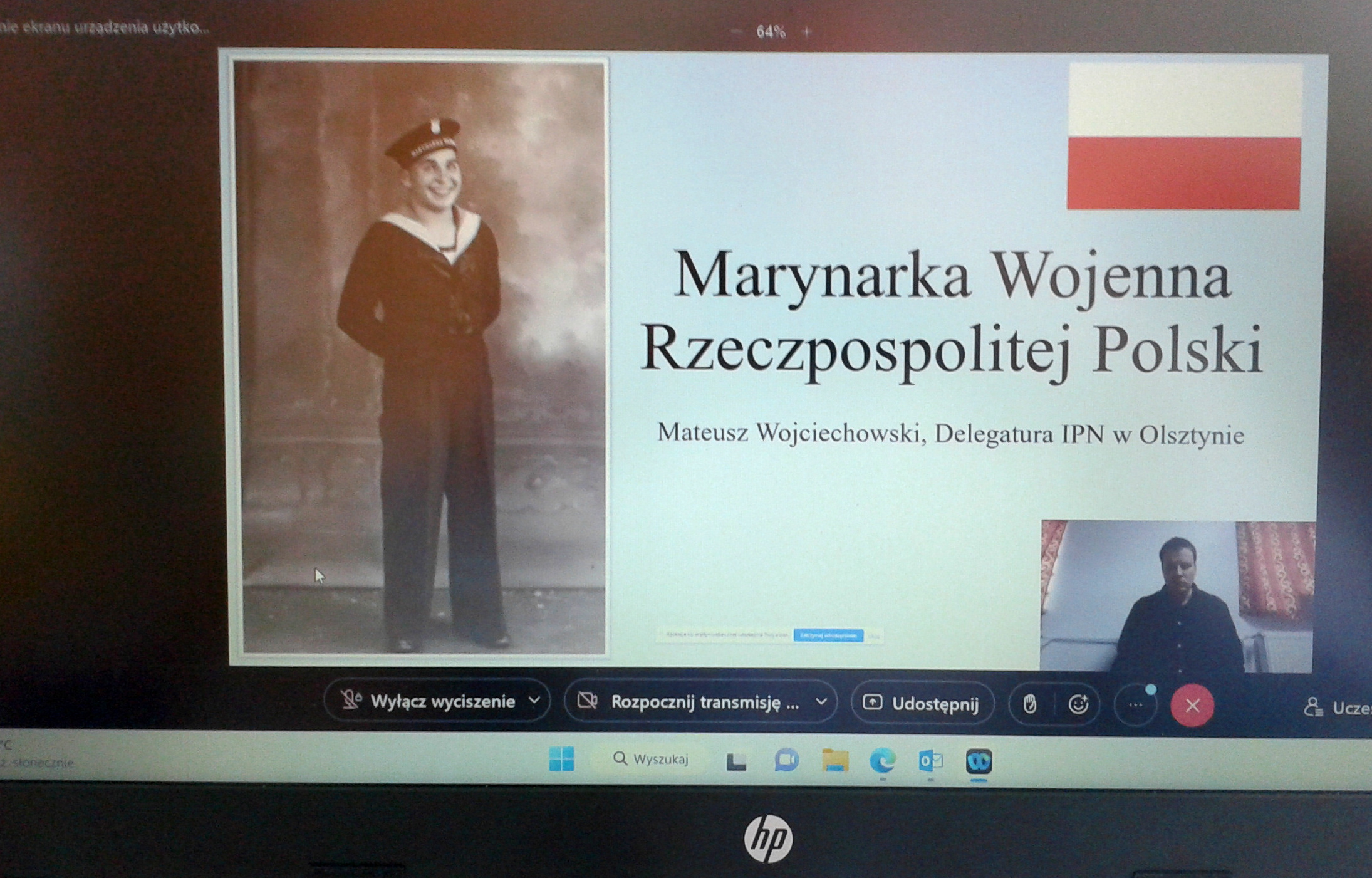 Ekran wyświetlacza laptopa w trakcie lekcji online Marynarka Wojenna Rzeczypospolitej Polskiej